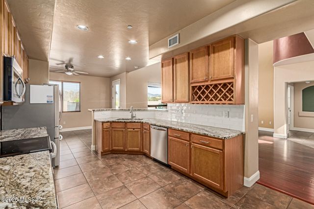 9393 S Via Bandera, Vail, AZ 85641