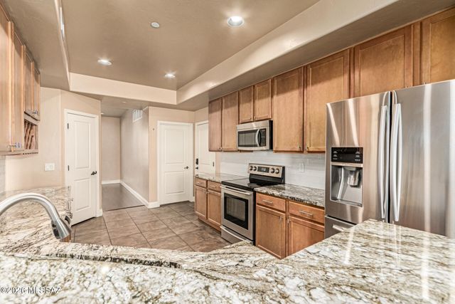 9393 S Via Bandera, Vail, AZ 85641