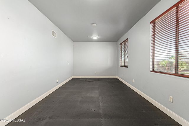 9393 S Via Bandera, Vail, AZ 85641