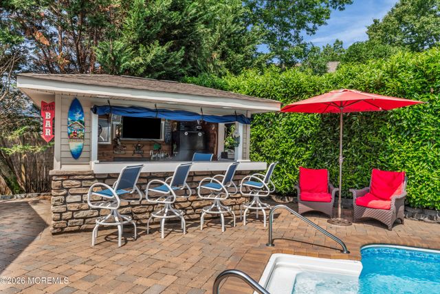 212 Yeoman Road, Manahawkin, NJ 08050