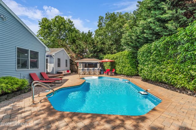 212 Yeoman Road, Manahawkin, NJ 08050