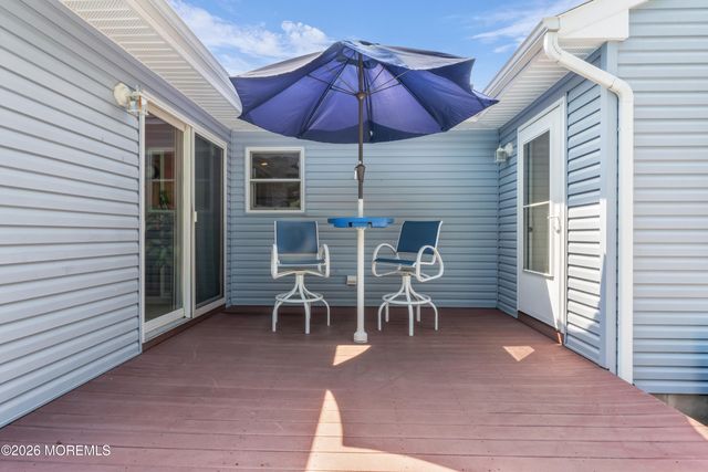 212 Yeoman Road, Manahawkin, NJ 08050