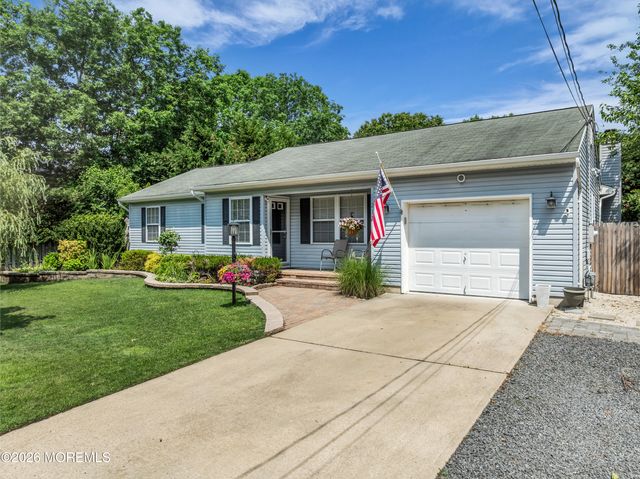 212 Yeoman Road, Manahawkin, NJ 08050
