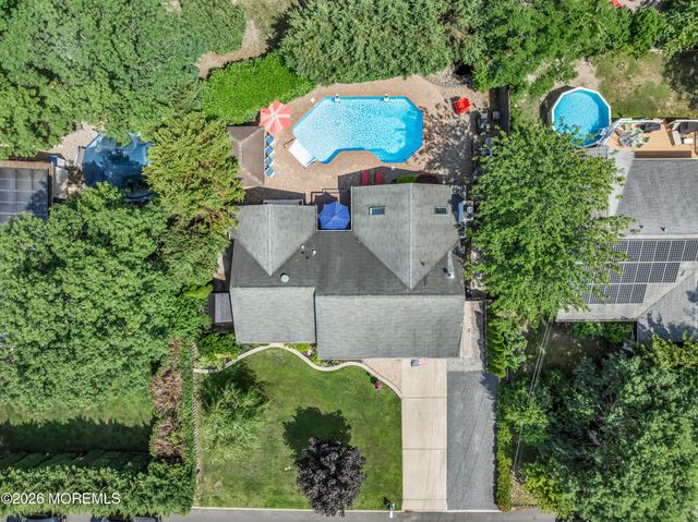 212 Yeoman Road, Manahawkin, NJ 08050