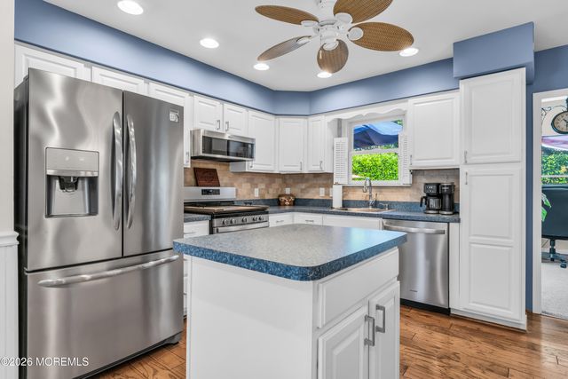 212 Yeoman Road, Manahawkin, NJ 08050