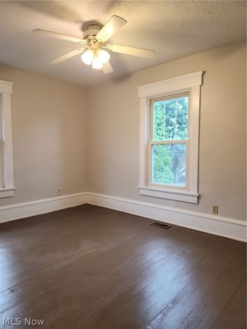 1227 Mcgregor Avenue NW, Canton, OH 44703