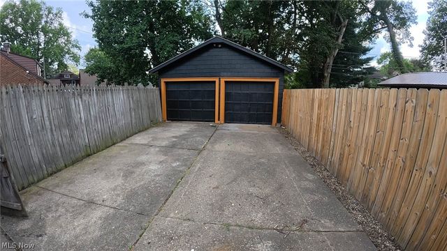 1227 Mcgregor Avenue NW, Canton, OH 44703