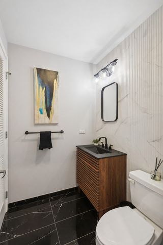 500 W Superior Street 1308, Chicago, IL 60654