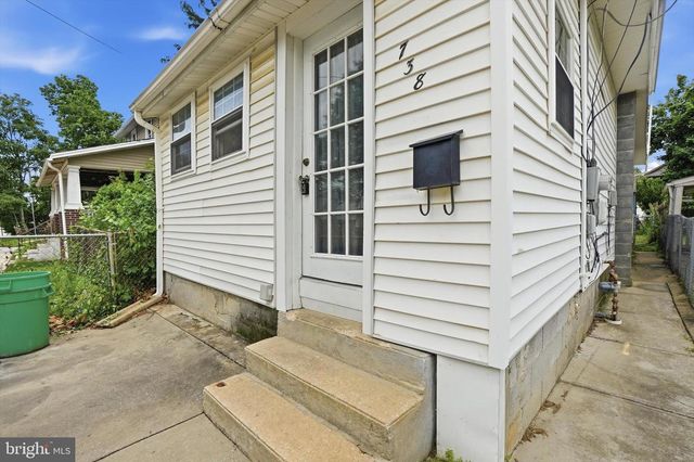 738 EDISON ST, York, PA 17403