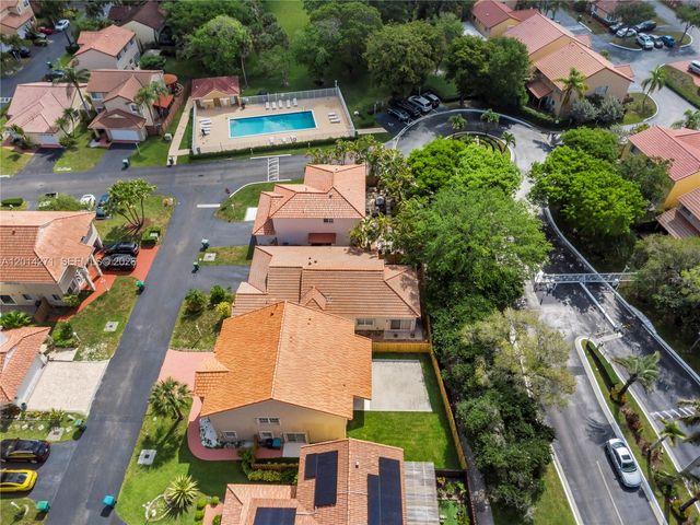 15174 SW 111th St, Miami, FL 33196