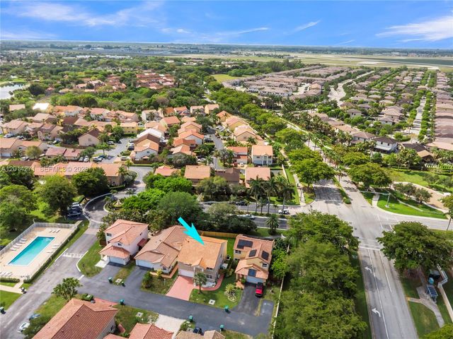 15174 SW 111th St, Miami, FL 33196