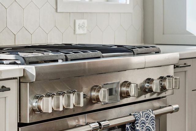 2590 Helmsman Road, Johns Island, SC 29455