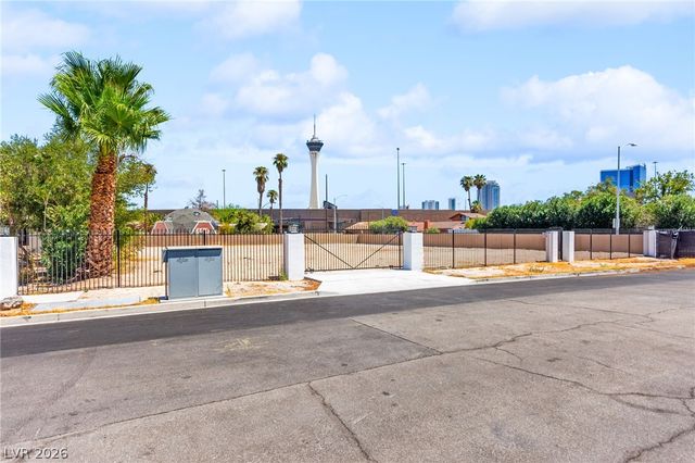 1629 Westwood Drive, Las Vegas, NV 89102