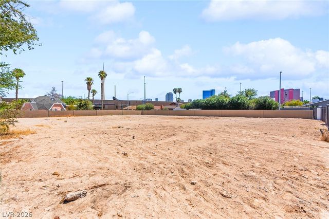 1629 Westwood Drive, Las Vegas, NV 89102