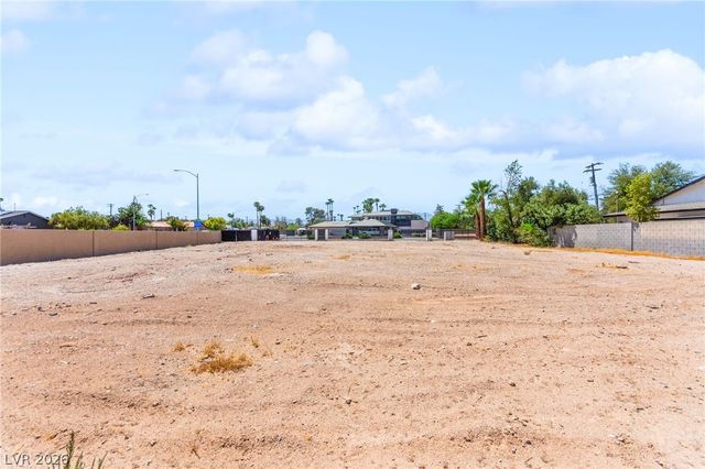 1629 Westwood Drive, Las Vegas, NV 89102