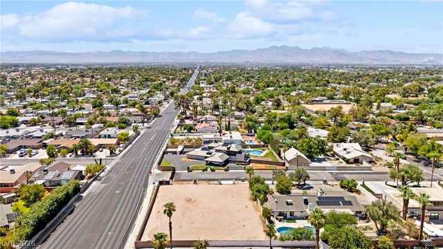 1629 Westwood Drive, Las Vegas, NV 89102