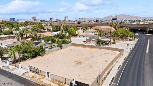 1629 Westwood Drive, Las Vegas, NV 89102