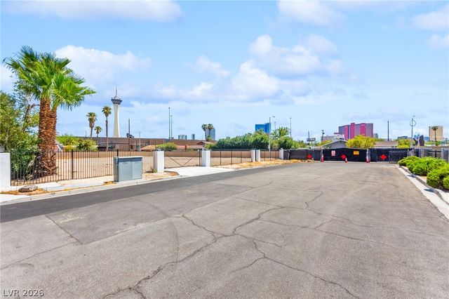 1629 Westwood Drive, Las Vegas, NV 89102