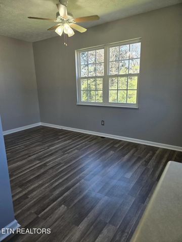 219 Burns St, Alcoa, TN 37701