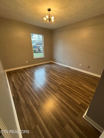 219 Burns St, Alcoa, TN 37701