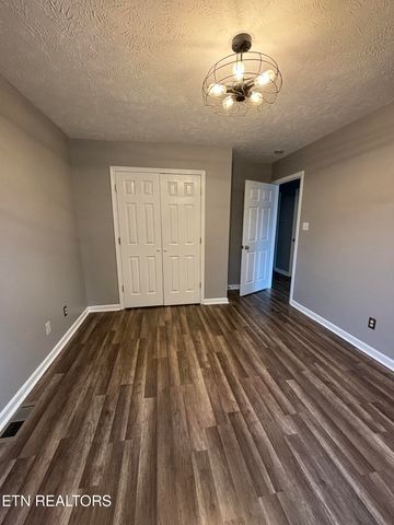219 Burns St, Alcoa, TN 37701
