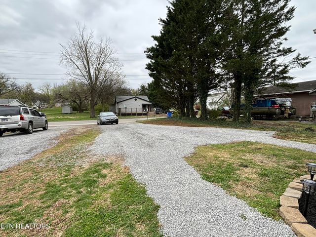 219 Burns St, Alcoa, TN 37701