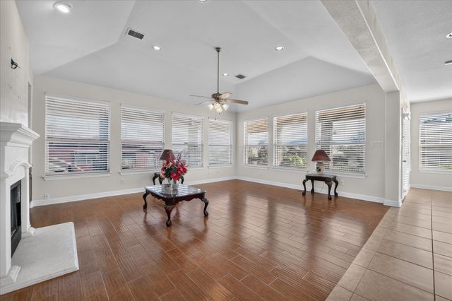 7529 Zinnia Lane, Forest Hill, TX 76140
