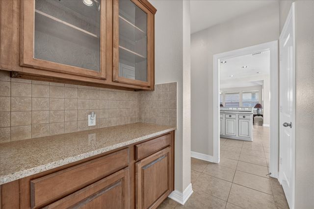 7529 Zinnia Lane, Forest Hill, TX 76140