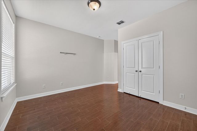 7529 Zinnia Lane, Forest Hill, TX 76140