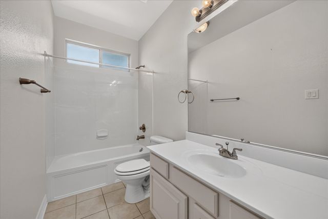 7529 Zinnia Lane, Forest Hill, TX 76140