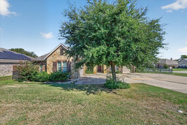 7529 Zinnia Lane, Forest Hill, TX 76140