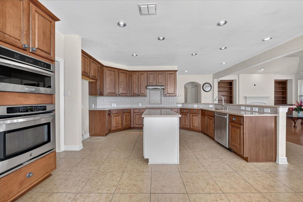 7529 Zinnia Lane, Forest Hill, TX 76140 — photo 3
