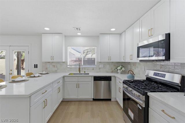 6010 Highland Gardens Drive, North Las Vegas, NV 89031