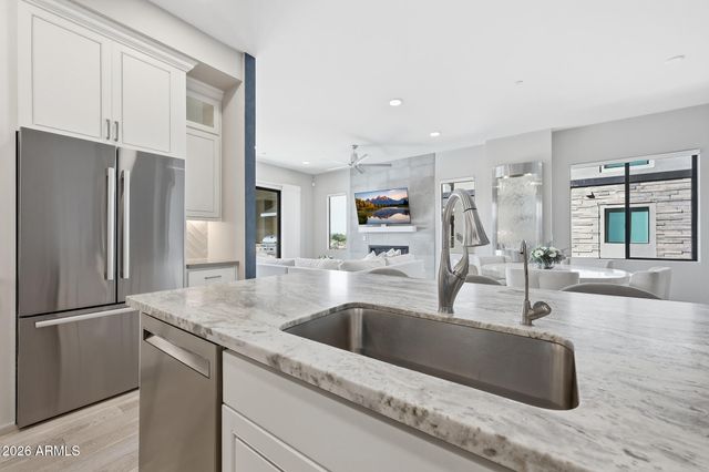 5250 E DEER VALLEY Drive 258, Phoenix, AZ 85054