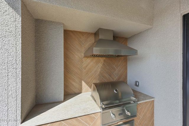 5250 E DEER VALLEY Drive 258, Phoenix, AZ 85054