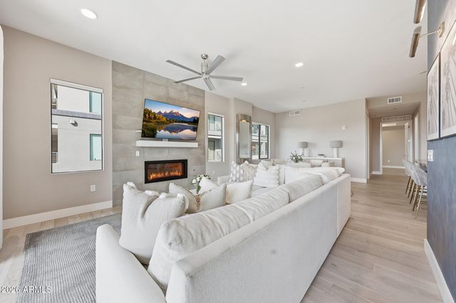 5250 E DEER VALLEY Drive 258, Phoenix, AZ 85054