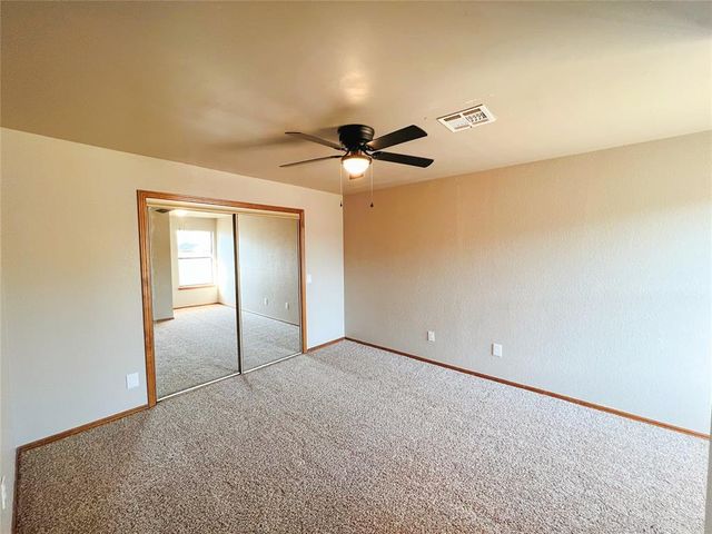 213 Woodbridge Circle, Edmond, OK 73012