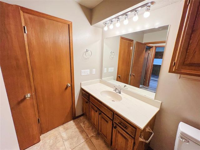213 Woodbridge Circle, Edmond, OK 73012