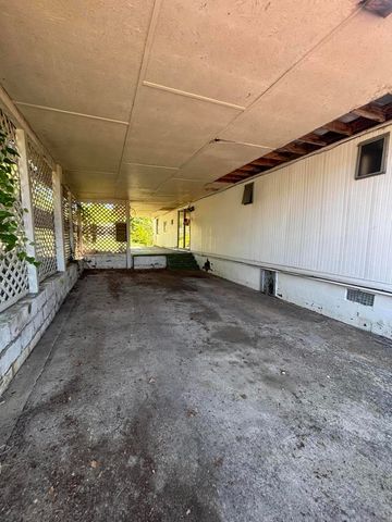 1604 Lamar Street, Athens, TN 37303