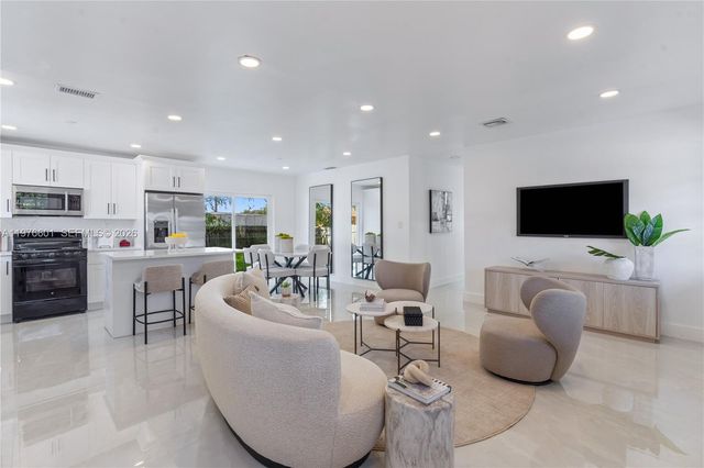 1360 SW 6th Ter, Deerfield Beach, FL 33441