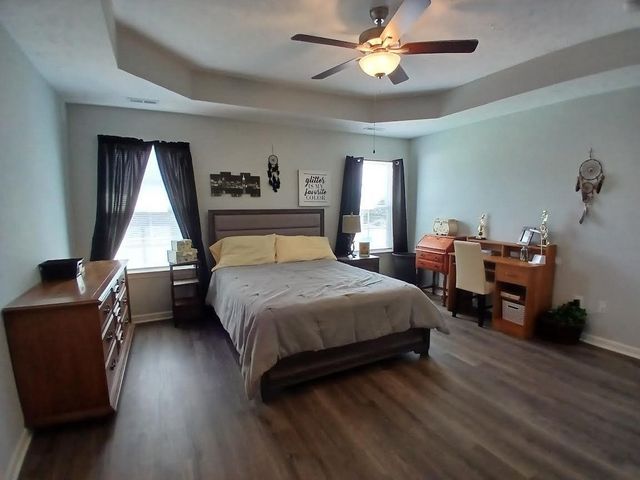 213 Meadowbrook Dr, Shelbyville, TN 37160