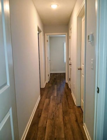 213 Meadowbrook Dr, Shelbyville, TN 37160