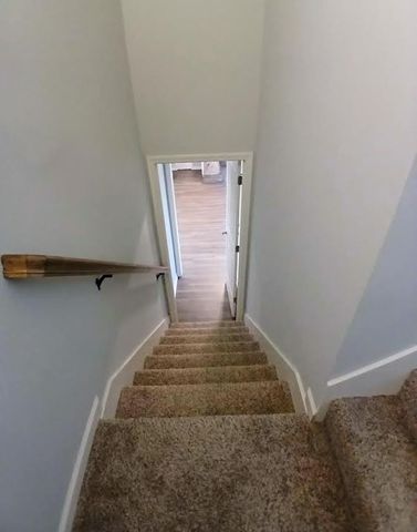 213 Meadowbrook Dr, Shelbyville, TN 37160