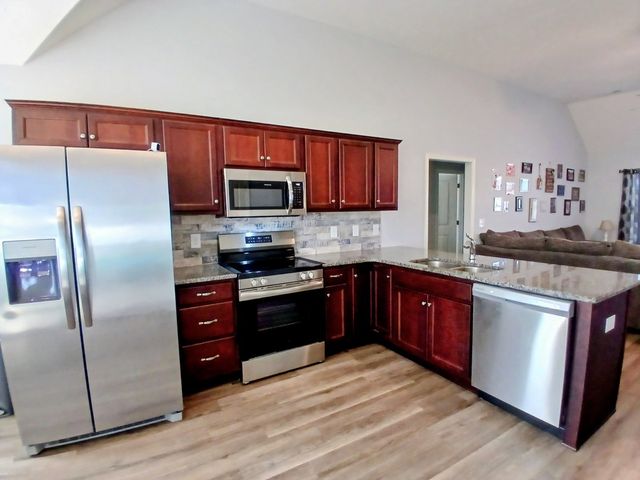 213 Meadowbrook Dr, Shelbyville, TN 37160