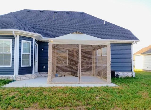 213 Meadowbrook Dr, Shelbyville, TN 37160