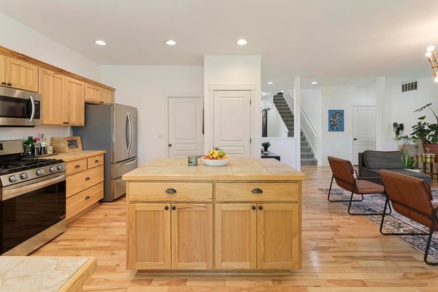 21172 Clairaway Avenue, Bend, OR 97702