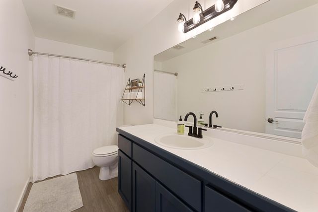 21172 Clairaway Avenue, Bend, OR 97702