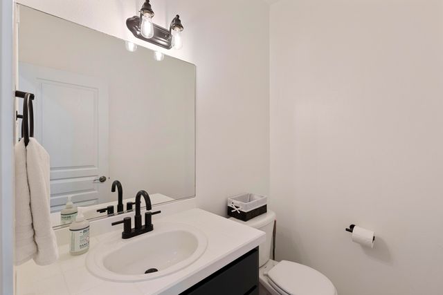 21172 Clairaway Avenue, Bend, OR 97702
