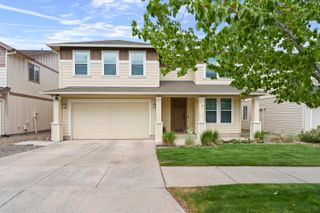 21172 Clairaway Avenue, Bend, OR 97702