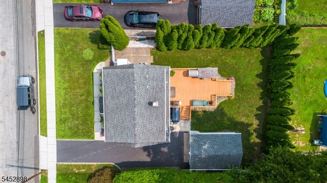 9 Clairmont Rd, Clifton City, NJ 07012